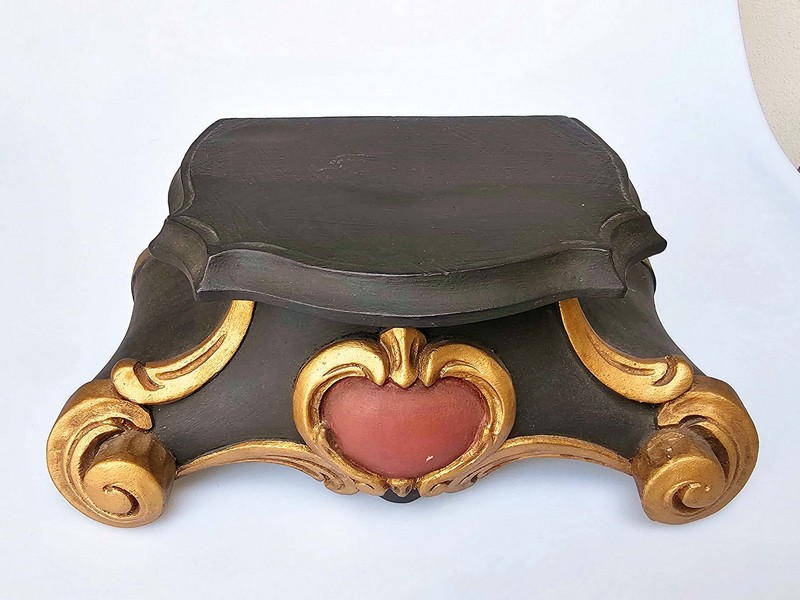 Standsockel Barock Farbfassung 16x12cm H: 9,5cm Standsockel Barock Farbfassung 16x12cm H: 9,5cm