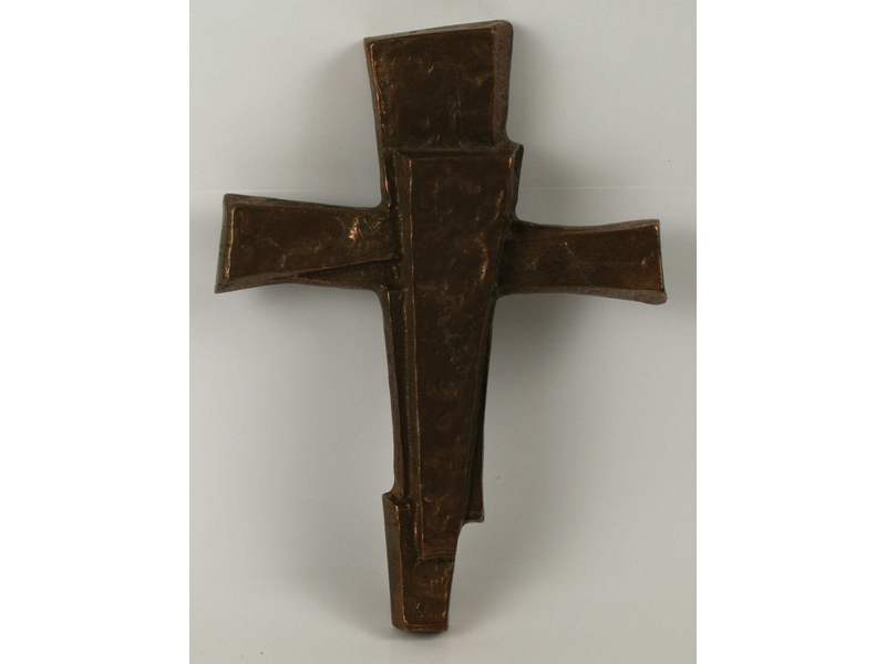 Bronzekreuz 22,5 cm modern / abgestuft