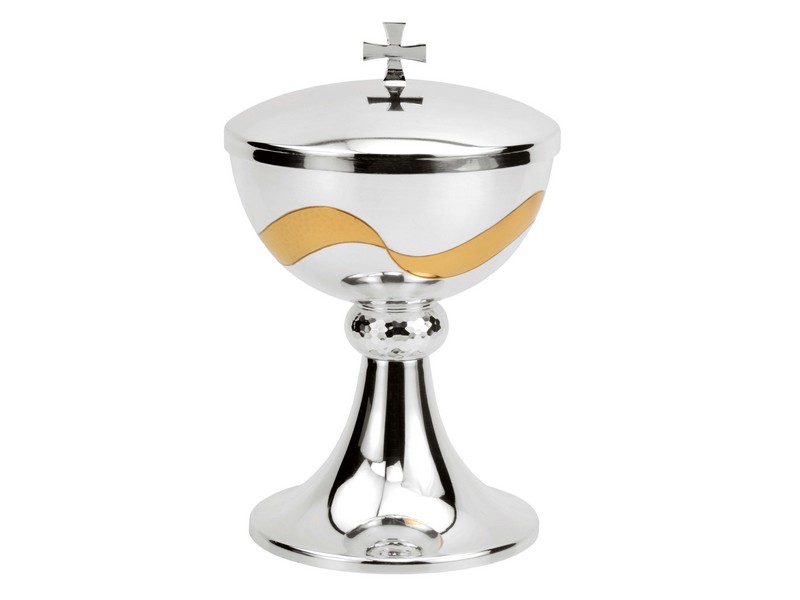 Ciborium Messing versilbert / vergoldet, H: 19 cm, ø 12 cm Ciborium Messing versilbert / vergoldet, H: 19 cm, ø 12 cm