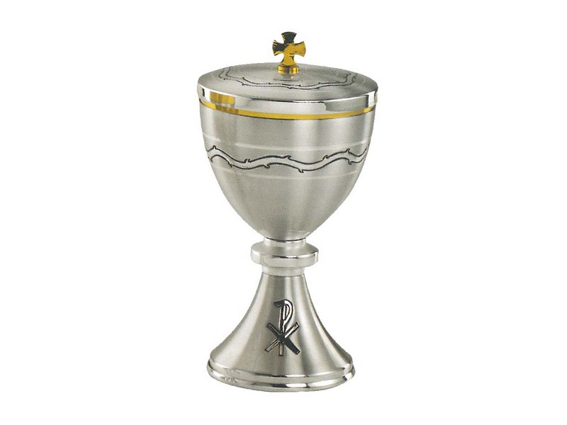 Ciborium mit Deckel, mit Pax, Messing versilbert, H: 19,5 cm Ciborium mit Deckel, mit Pax, Messing versilbert, H: 19,5 cm