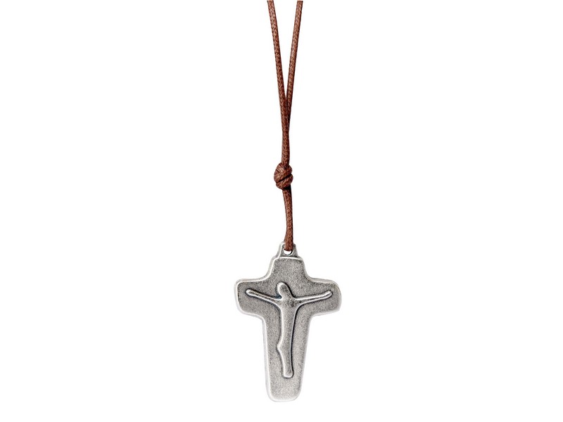 Metallkreuz mit Lederband 4 x 2,6 cm